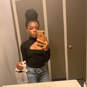 Meet your Posher, Mara